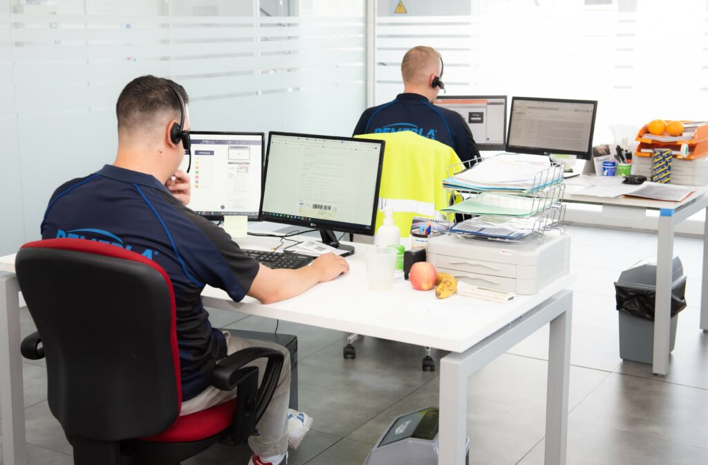 imagen del equipo de Pemebla en las instalaciones de la sede de Valencia