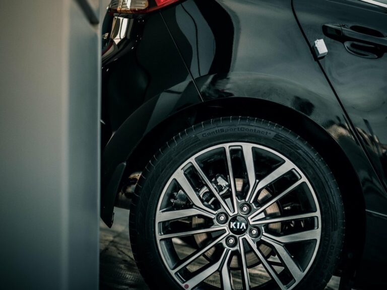 ¿Son compatibles los repuestos del KIA Rio entre generaciones?